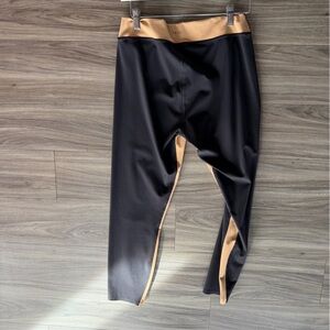 Stylish Black and Tan Leggings